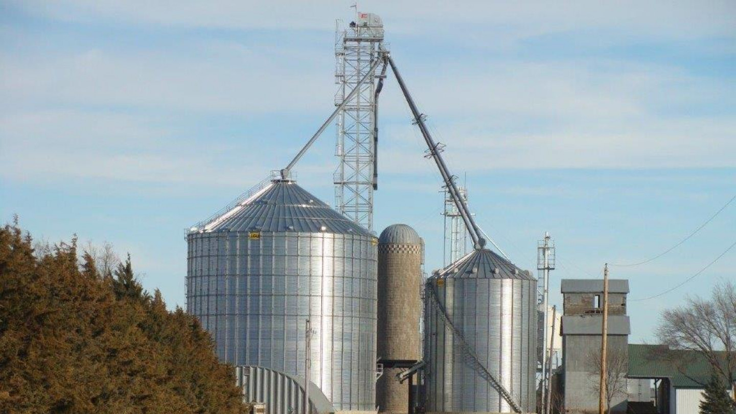 Grain Systems Armour, SD Bob's Farm Service, LLC Bob's Farm